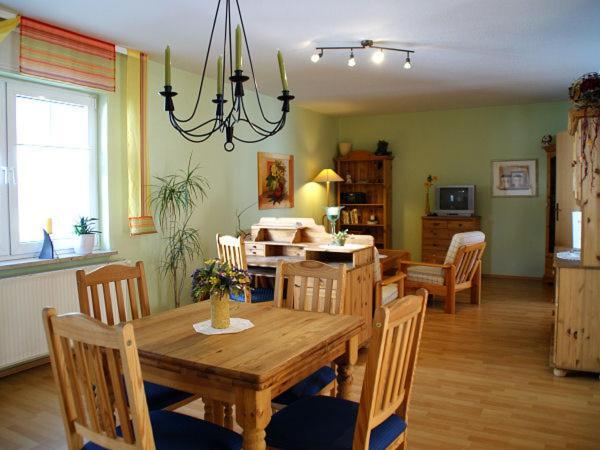 Jenny'S Ferienwohnungen Bad Salzungen Extérieur photo